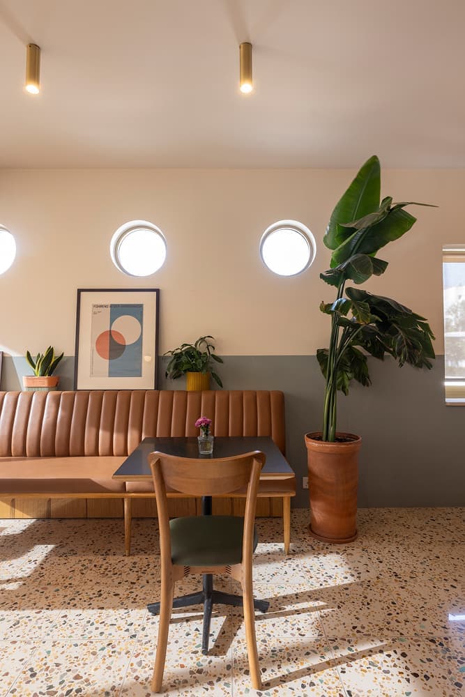 Bahi Café - image corridor